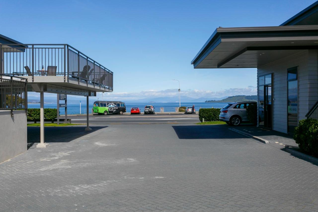 Acacia Lake View Motel Taupo Ngoại thất bức ảnh